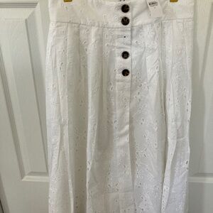 White romantic skirt eyelet